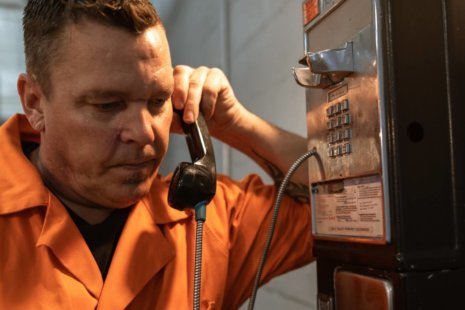 How Much Does It Cost To Accept A Collect Call From Jail On A Cell Phone?